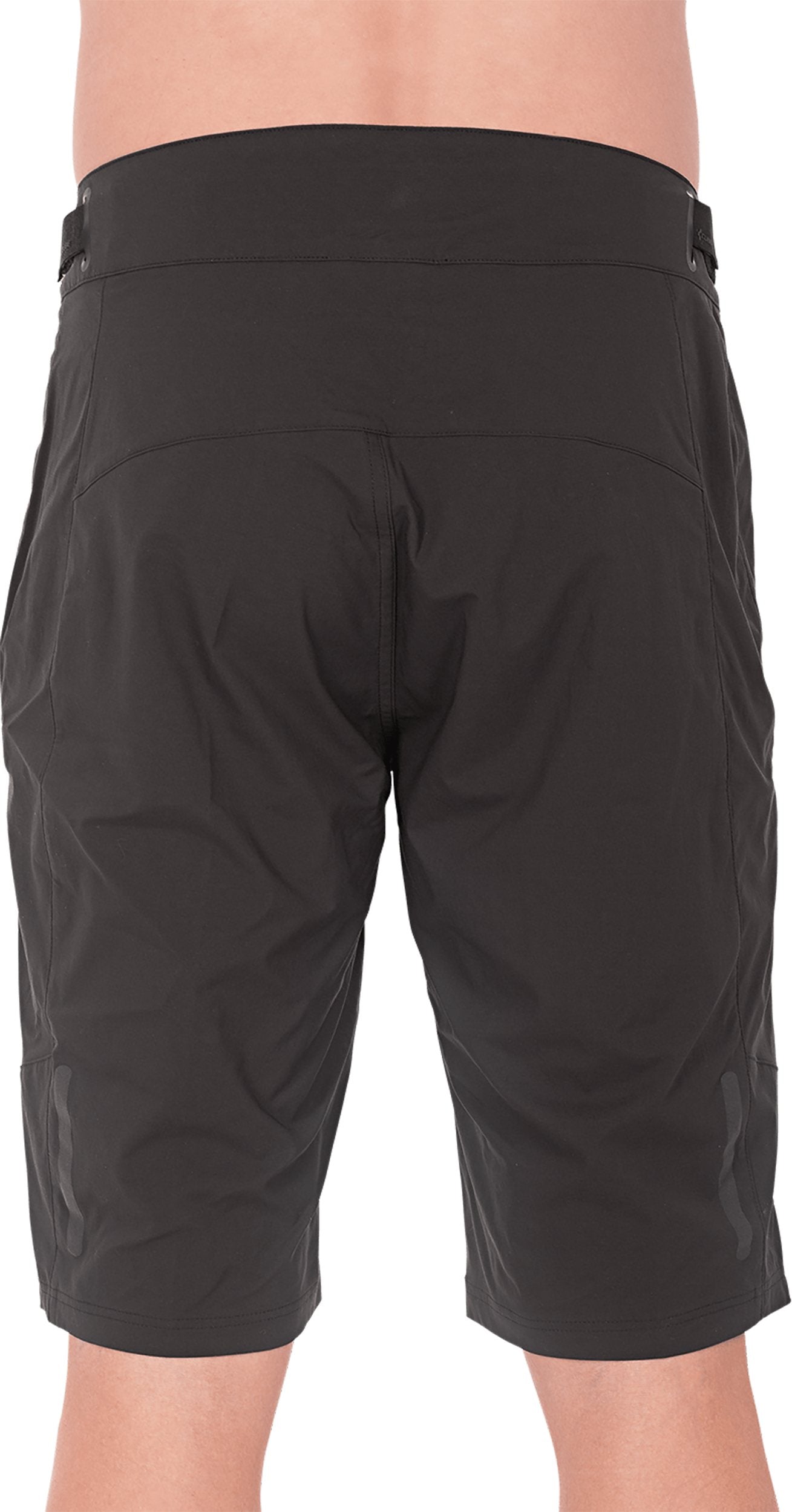 CUBE Blackline Baggy Shorts Black