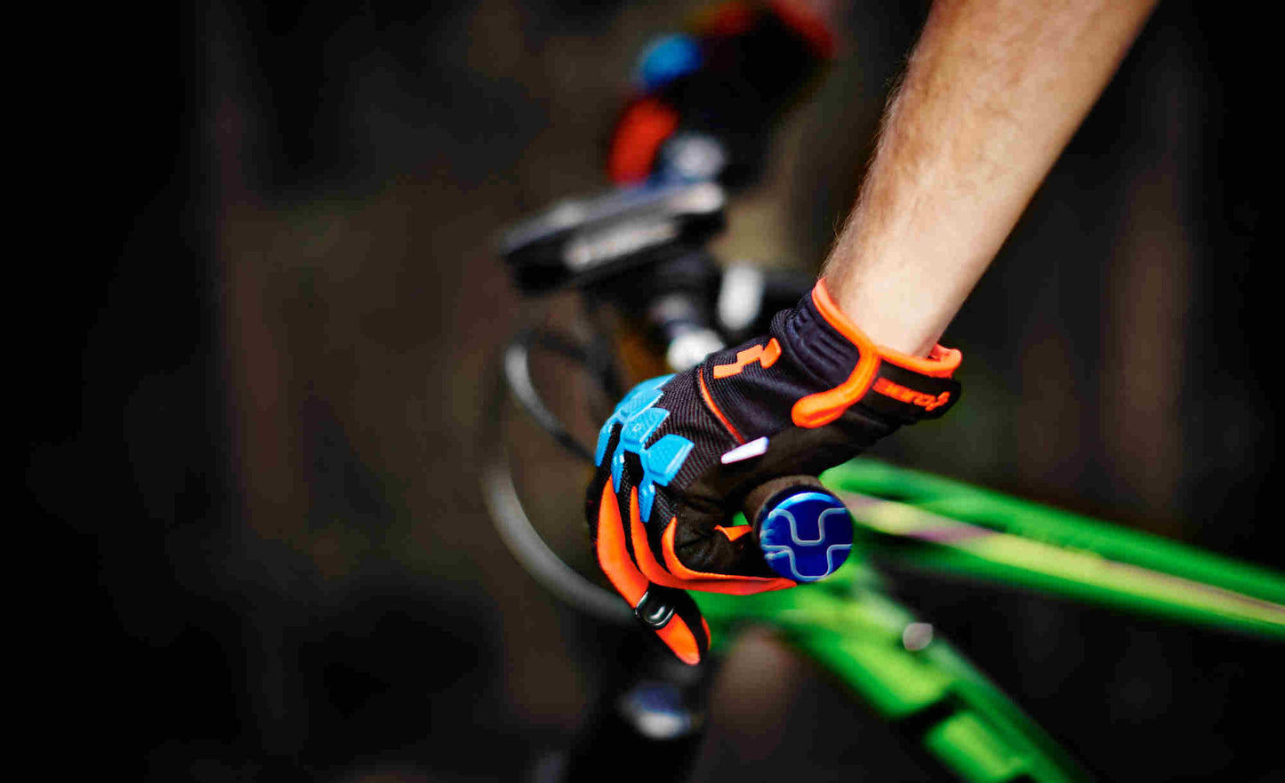 CUBE Gloves Race Armourge® Long Finger Action Team