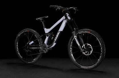 CUBE Two15 Race 27.5 Flashwhite/Black 2022